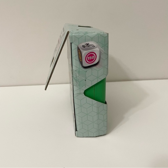 Hasbro Monopoly Diced Fast Paced Dice Game - Picture 3 of 11